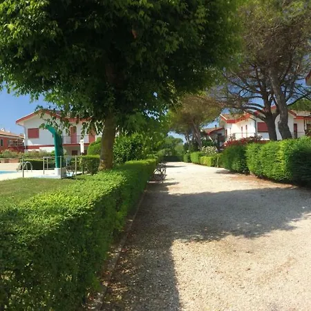 Vila Emanuela *